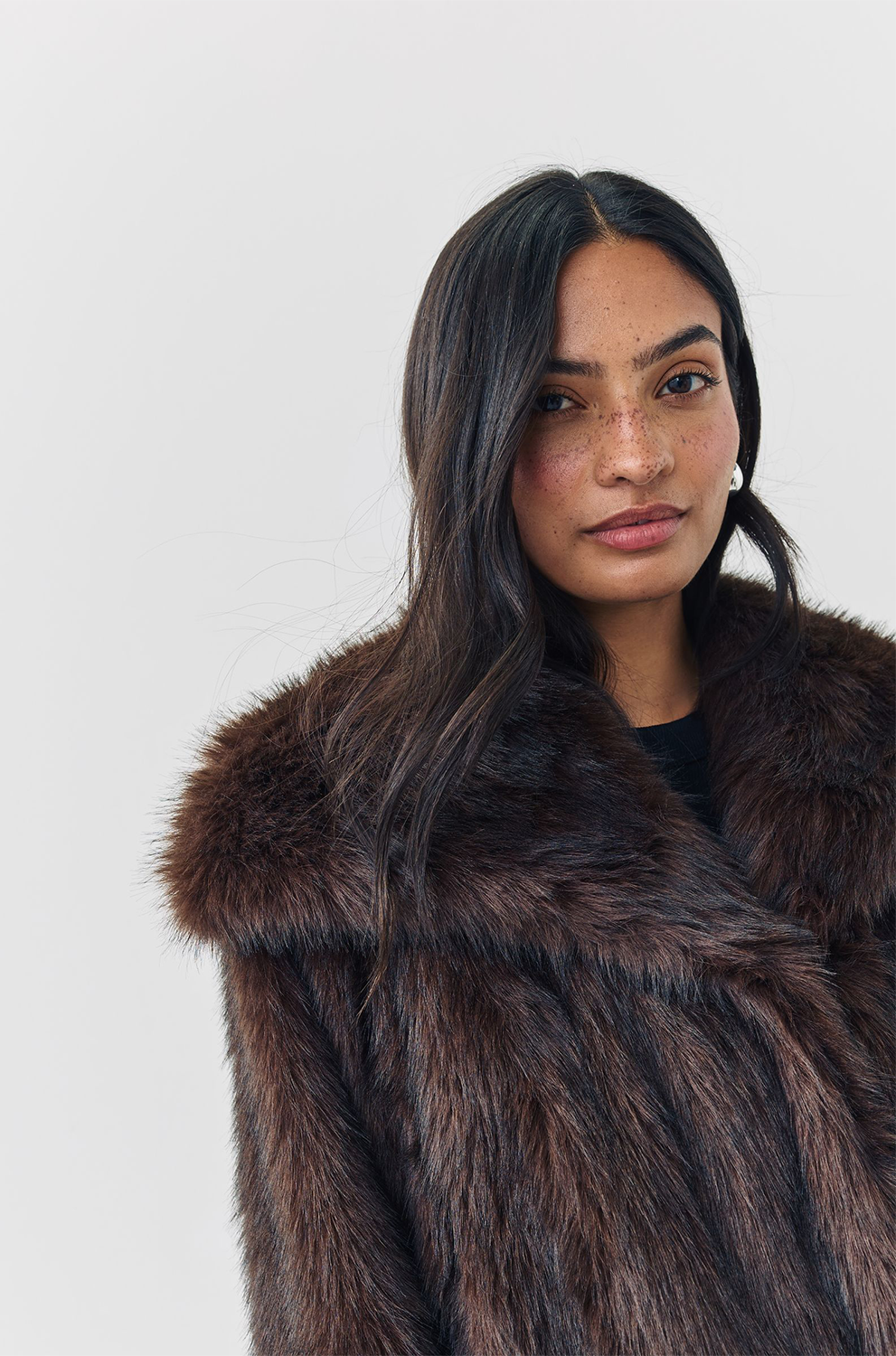 Women’s Brown Faux Fur Coat – Elegant Winter Outerwear