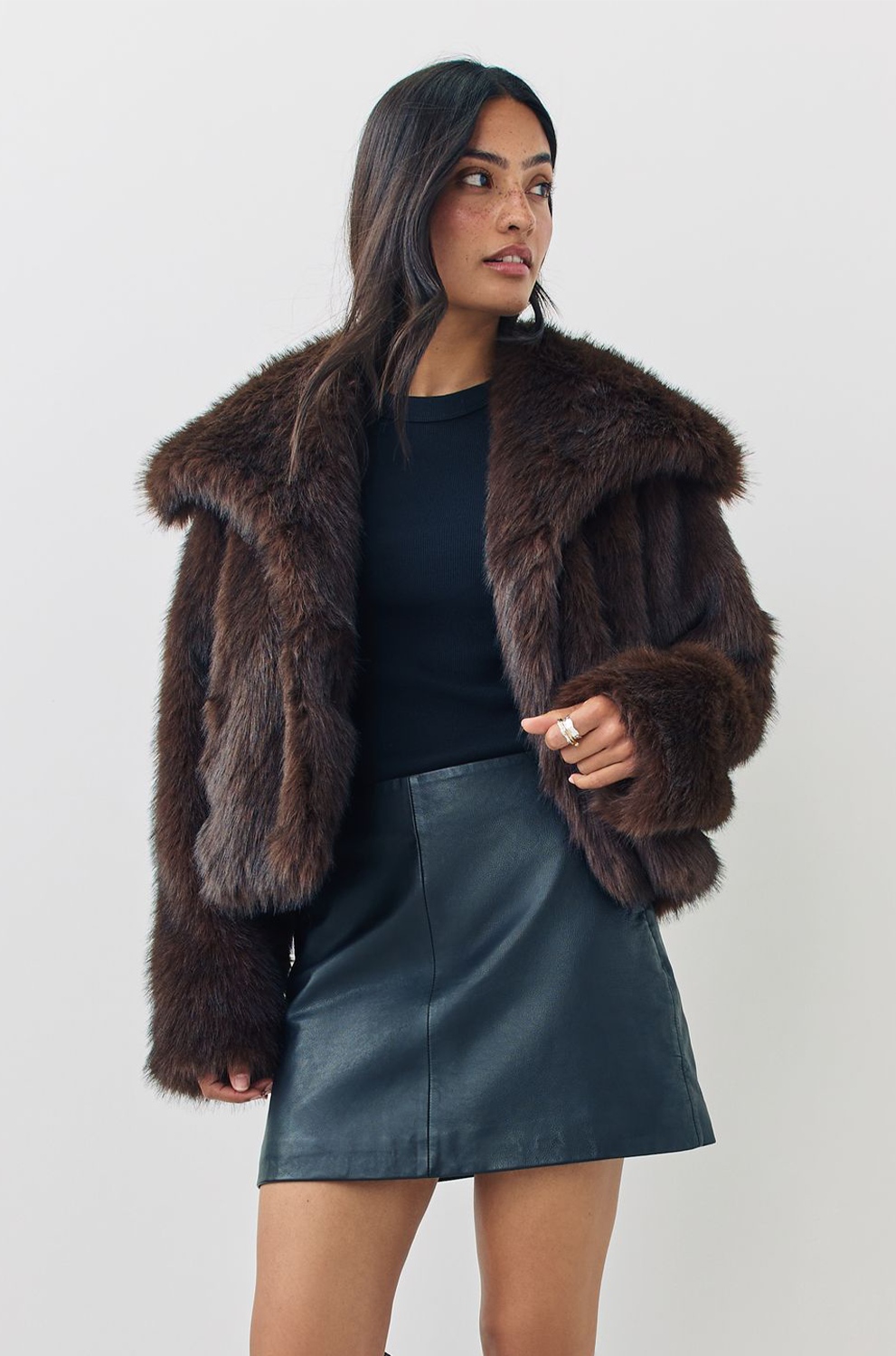 Women’s Brown Faux Fur Coat – Elegant Winter Outerwear